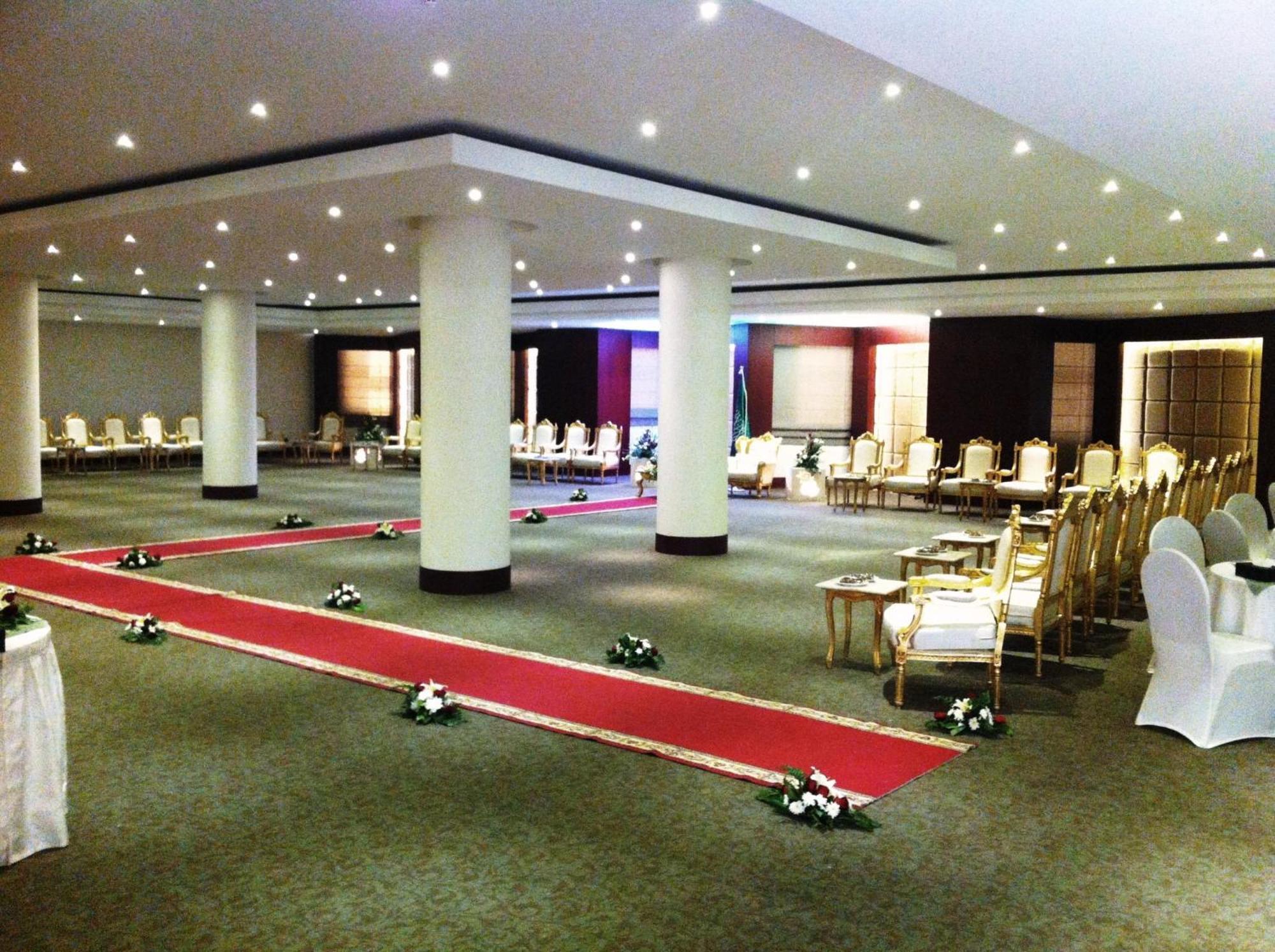 Executives Hotel - Azizia Эр-Рияд Экстерьер фото