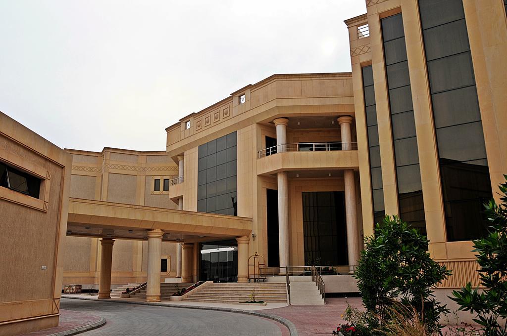 Executives Hotel - Azizia Эр-Рияд Экстерьер фото