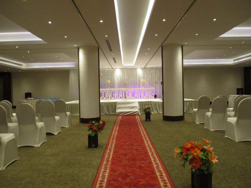 Executives Hotel - Azizia Эр-Рияд Экстерьер фото